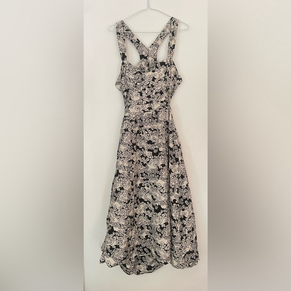 new Anthropologie Printed Midi
Dress Black and White Floral - Picture 3 of 8
